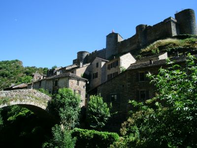 Brousse le Château
